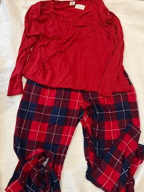 NWT Soma Cool Nights  Red Top with Red & Navy Plaid Pajama Set